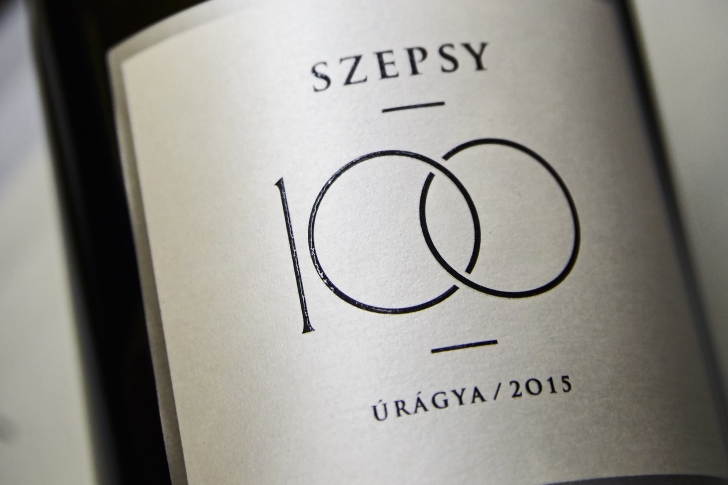 Százból tíz: otthonra talált a legdrágább magyar bor