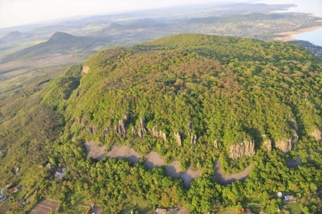 „Akarunk-e szőlőt Badacsonyban?” 