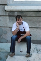 És elárasztá a tömeg...