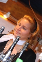 És elárasztá a tömeg...