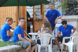 És elárasztá a tömeg...