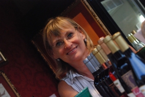 És elárasztá a tömeg...