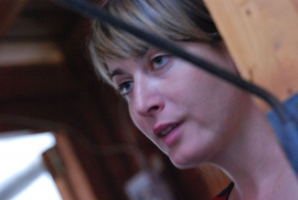 És elárasztá a tömeg...