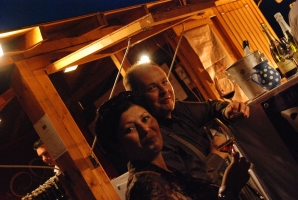 És elárasztá a tömeg...