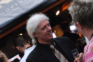 És a tömeg nem csökken... (folytatás a Budai várból)