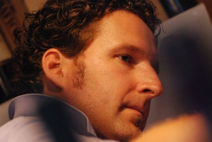 És a tömeg nem csökken... (folytatás a Budai várból)