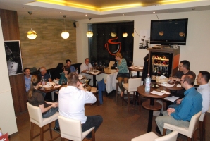 Bor- és sajtkóstoló újrajátszás