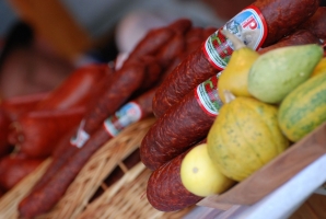 Erősítés italból és kolbászból