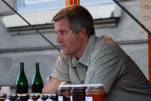 Erősítés italból és kolbászból