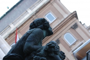 Erősítés italból és kolbászból