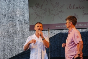 Erősítés italból és kolbászból