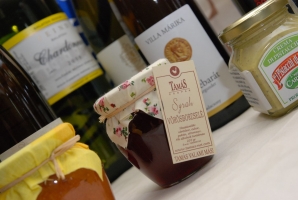 Balaton Borgaléria borbemutató