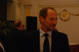 60 bort jutalmaztak idén