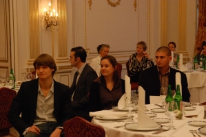 60 bort jutalmaztak idén