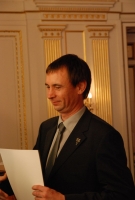 60 bort jutalmaztak idén