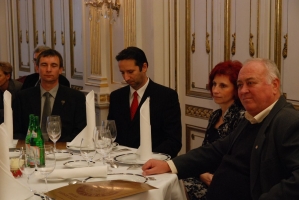 60 bort jutalmaztak idén