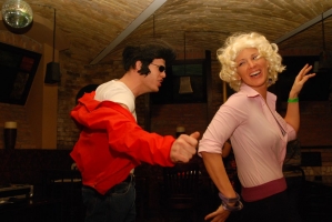 Szőlőfürt lufiból