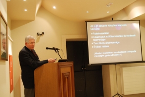 Egri Borok az Akadémián