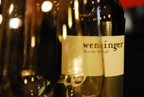 Weninger borokkal áttekintett évtized