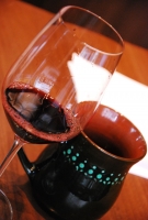 Gizella és Németh János a Vinoport Borbárban