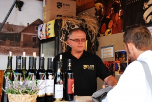 Budavári borozgatás