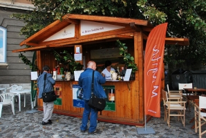 Budavári borozgatás