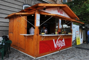 Budavári borozgatás