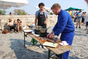 Csokoládék töménytelen mennyiségben