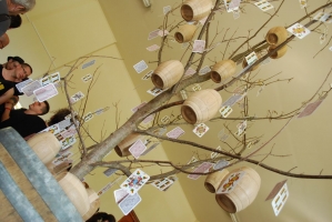 Művészi hordók a Vylyannál