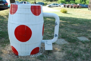 Művészi hordók a Vylyannál