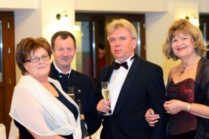 Jubileumi bál dűlőszelektált furmintokkal