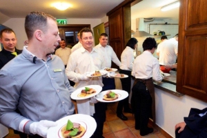 Jubileumi bál dűlőszelektált furmintokkal