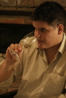 Fél évesek vagyunk