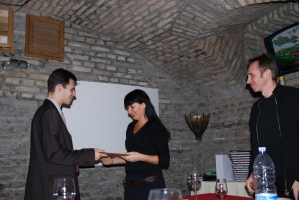 Fél évesek vagyunk