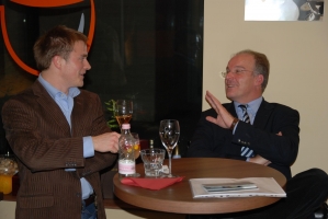 Fél évesek vagyunk