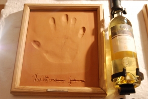 Fél évesek vagyunk