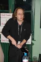 Fél évesek vagyunk