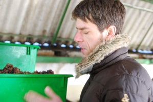 Fél évesek vagyunk