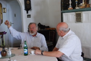 Fél évesek vagyunk