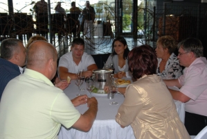 Egy éjszaka alatt a távoli világ körül